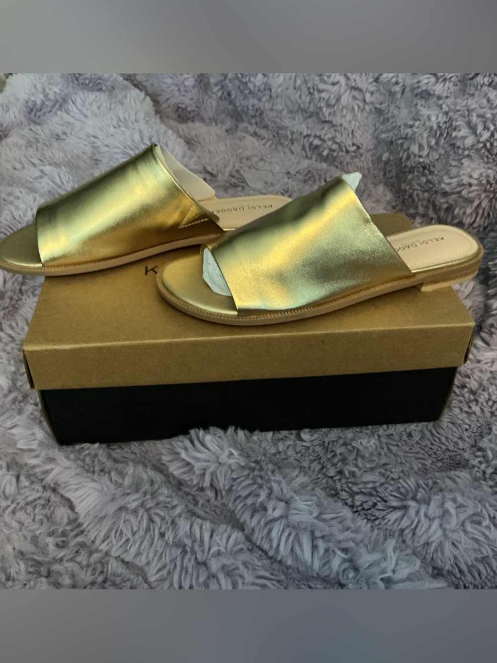 Kelsi Dagger Brooklyn Gold Metallic Leather Slide Sandals NWT Size 7.5 MSRP $98